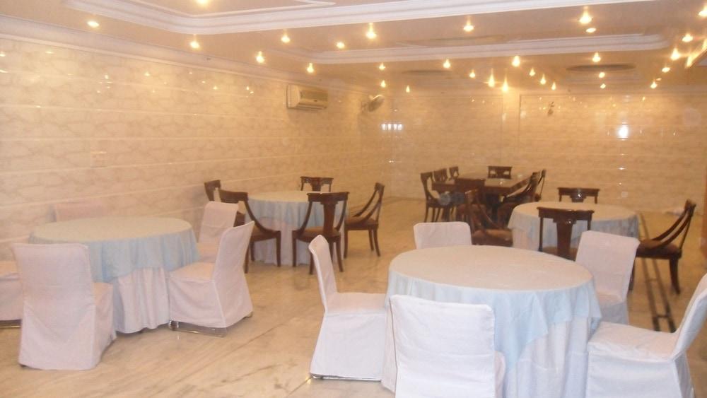Hotel Singh International Delhi Zewnętrze zdjęcie