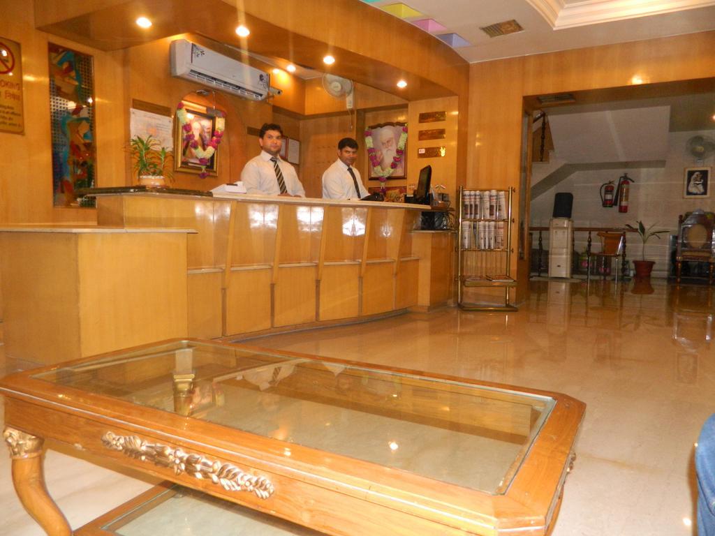 Hotel Singh International Delhi Zewnętrze zdjęcie